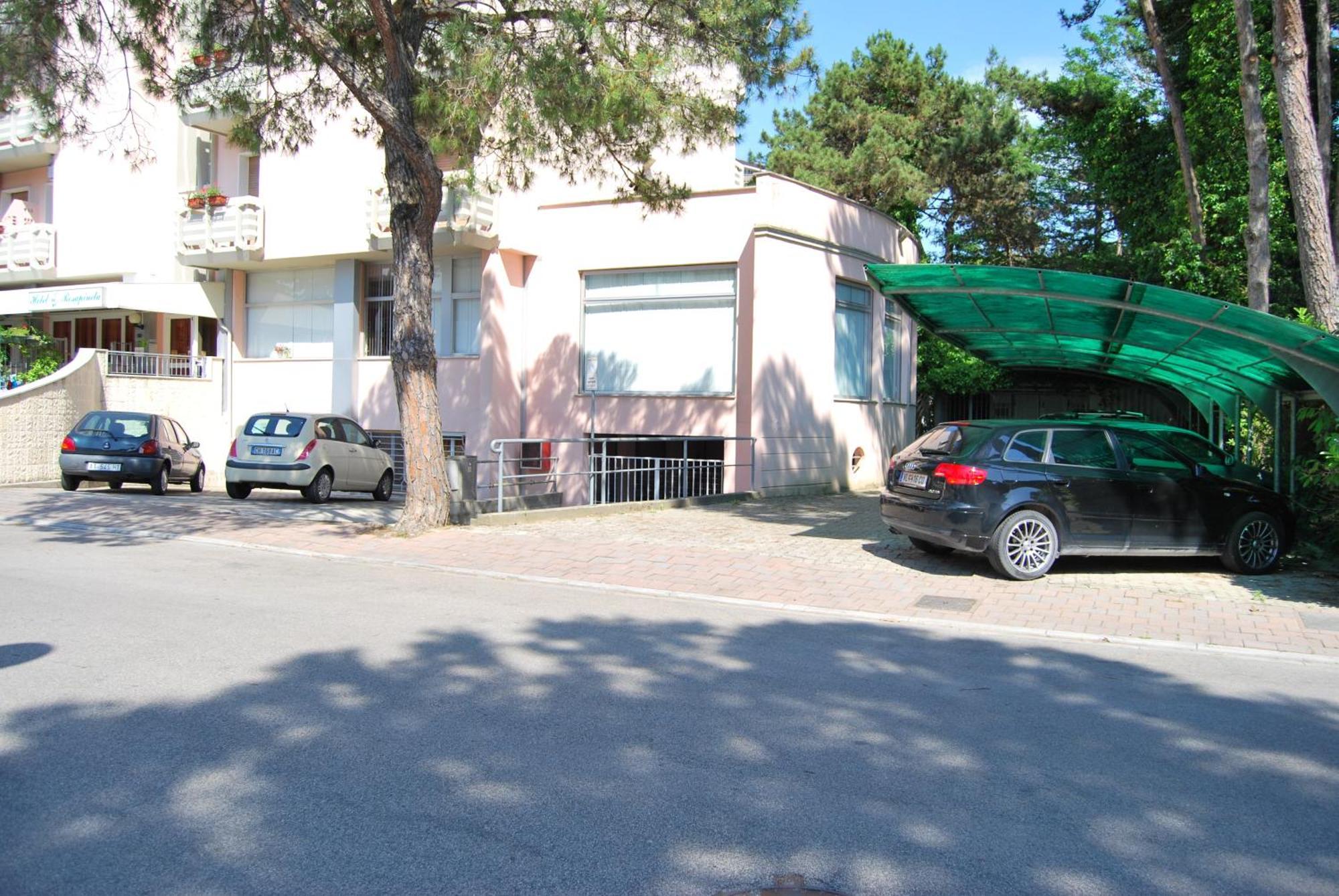 Hotel Rosapineta - Adults Only Lignano Sabbiadoro Eksteriør billede